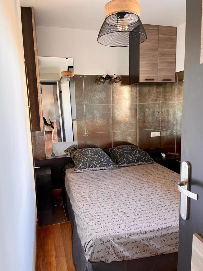 Juan Les Pins Joli T2 Parking Inclus! Apartment *