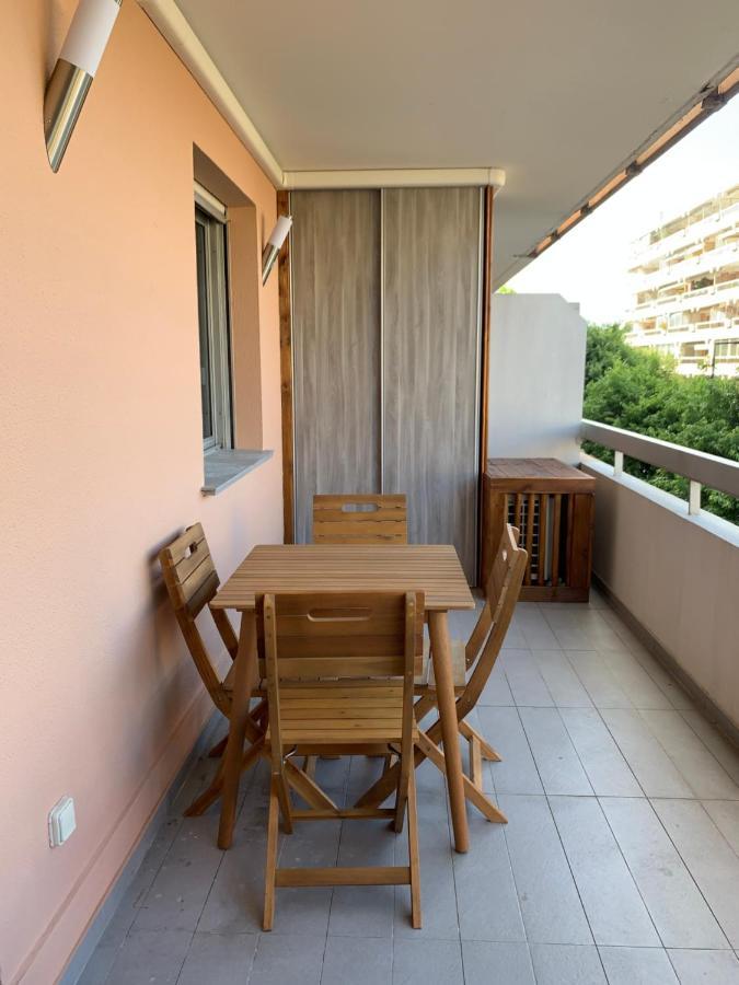 Juan Les Pins Joli T2 Parking Inclus! Appartement Antibes